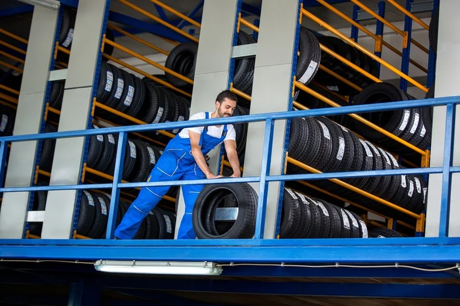 How Roadside Assistance Reduces Tire Change Risks in Edinburg, TX